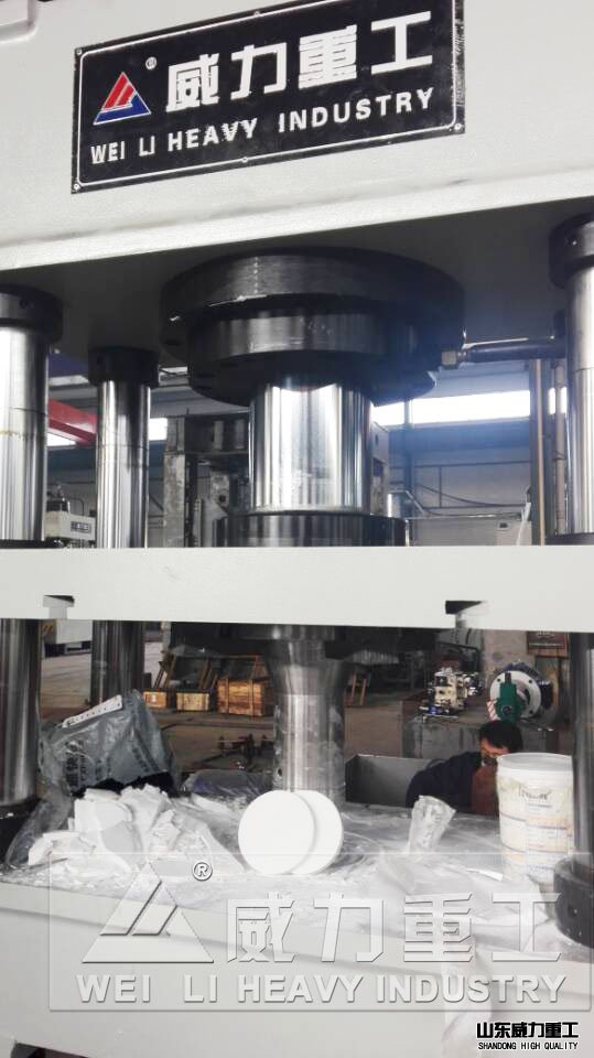 160噸四梁四柱液壓機(jī)生產(chǎn)廠家